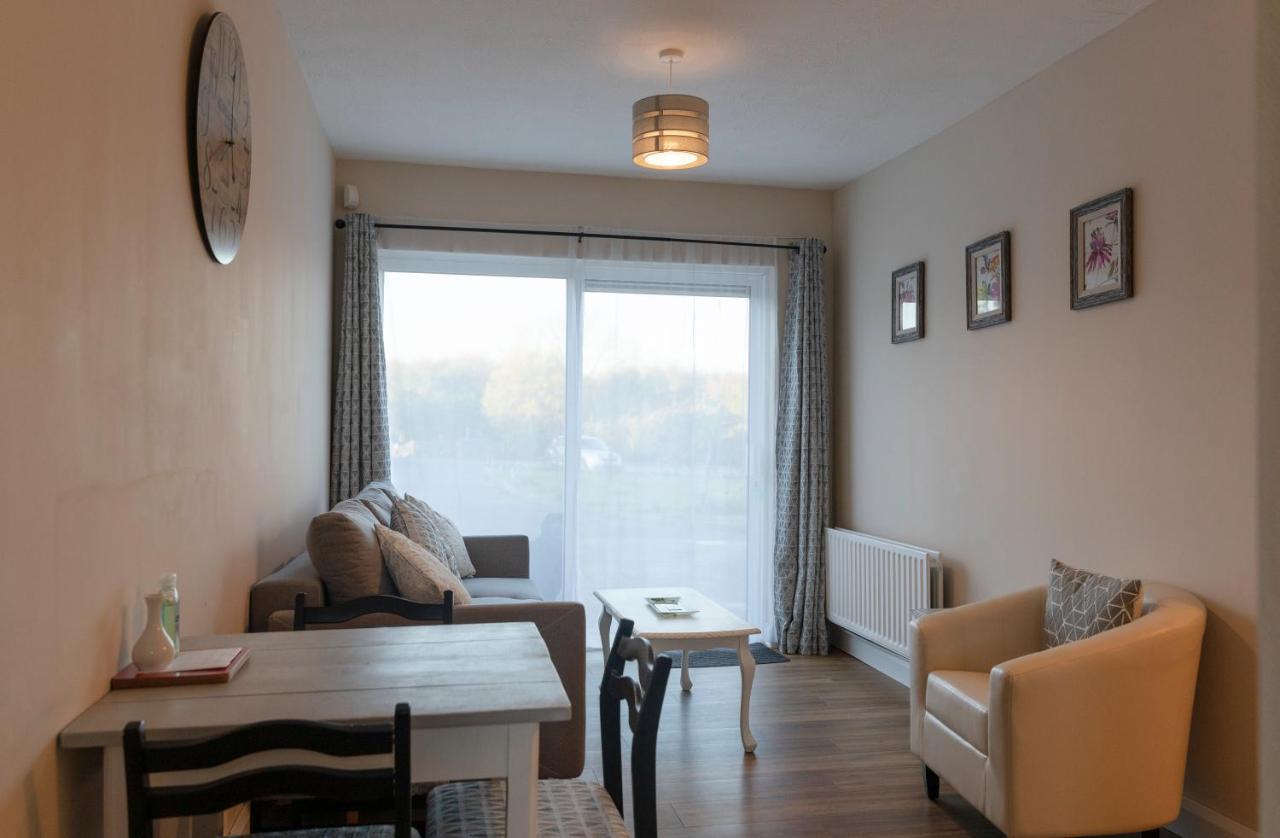 באליווהן Barrybeag 1 Bedroom Apartments מראה חיצוני תמונה